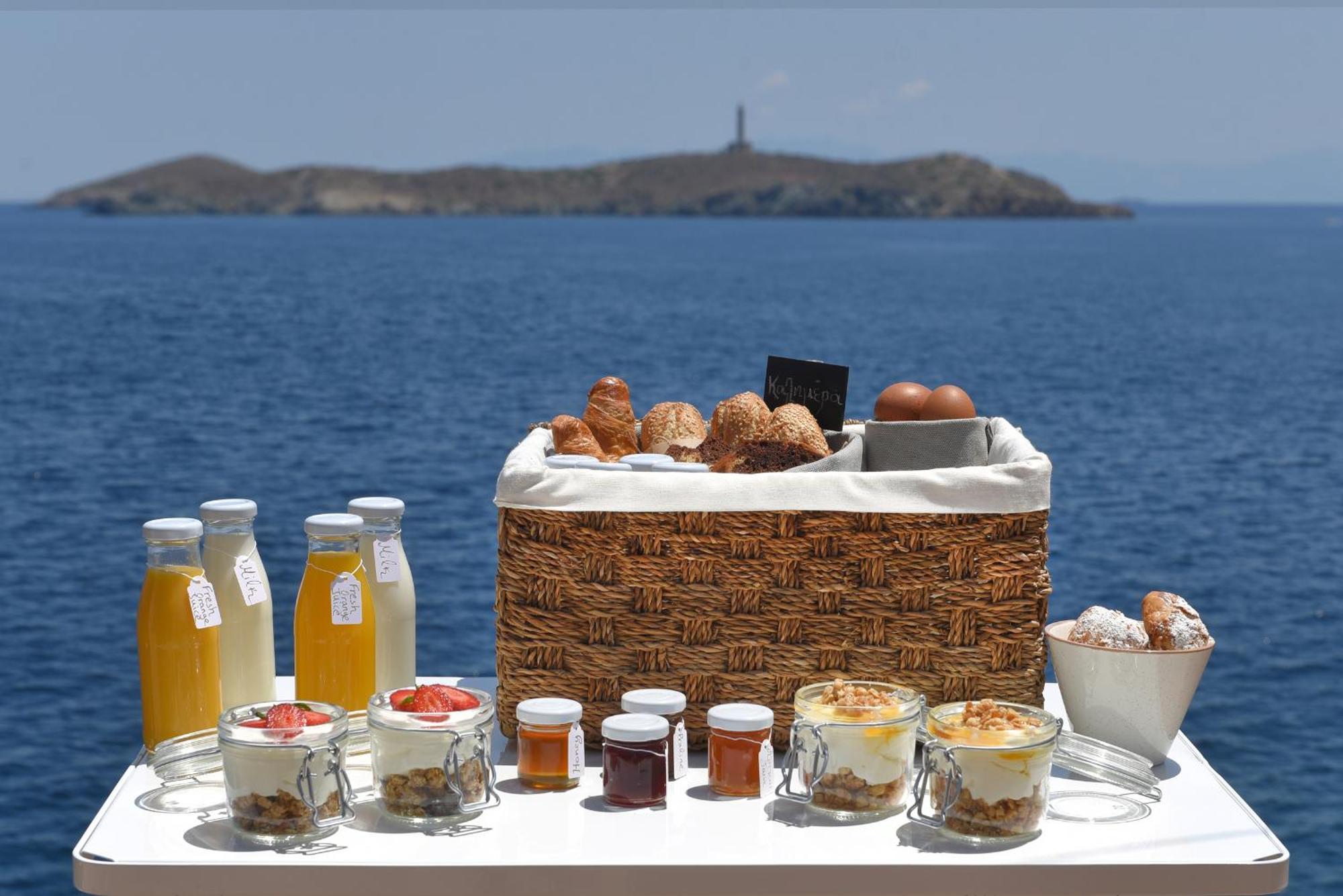 Anaya Suites Ermoupoli Esterno foto